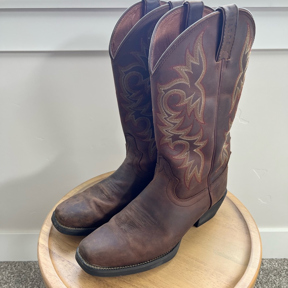 Justin Boots Cowboy Western Boots. Size 10D